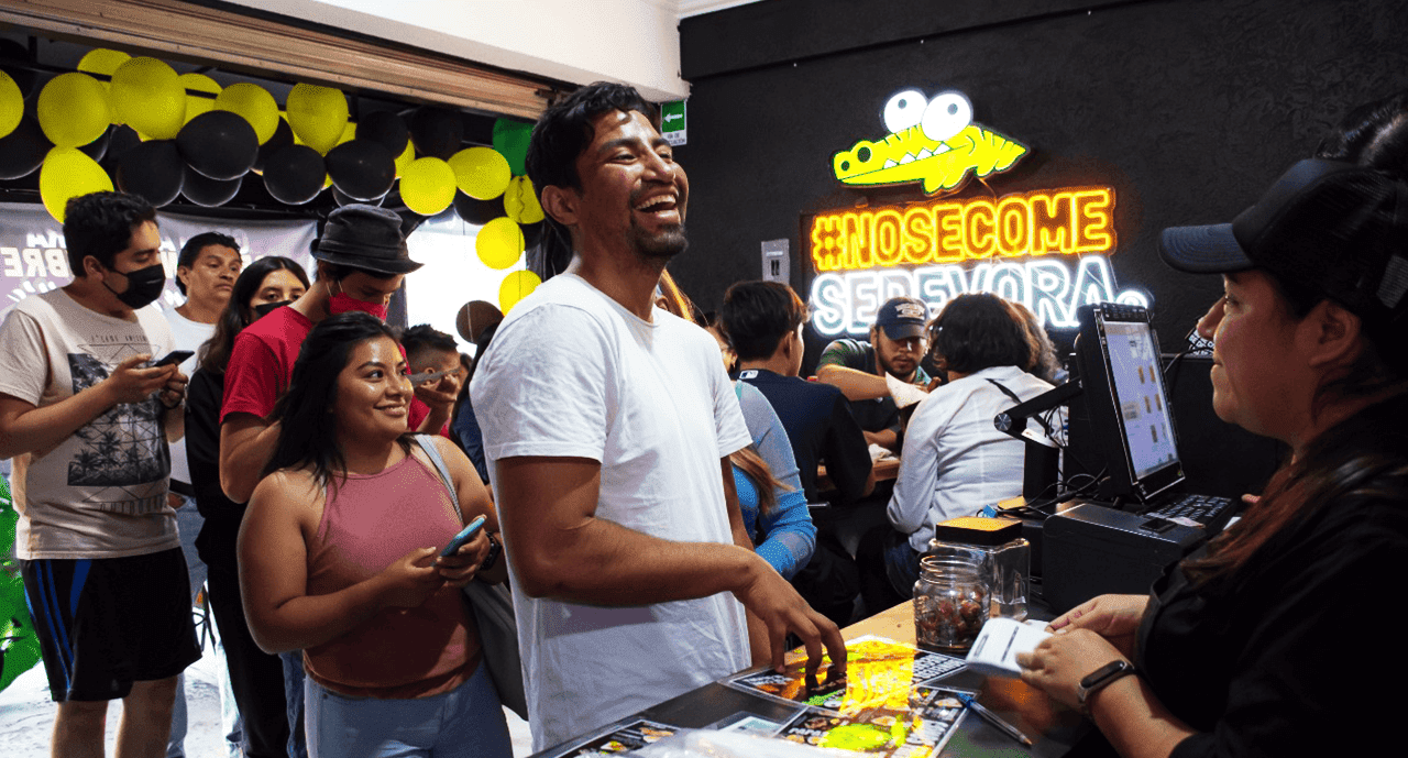 Clientes y ambiente de las sucursales Busher Cocdril’s. Fotografía 5